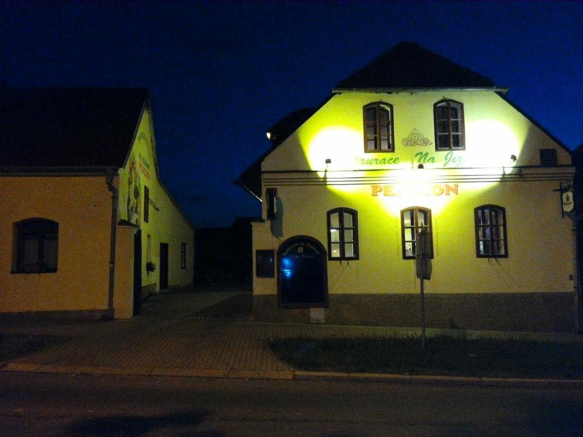 Penzion Na Jizdarne Stary Plzenec Buitenkant foto