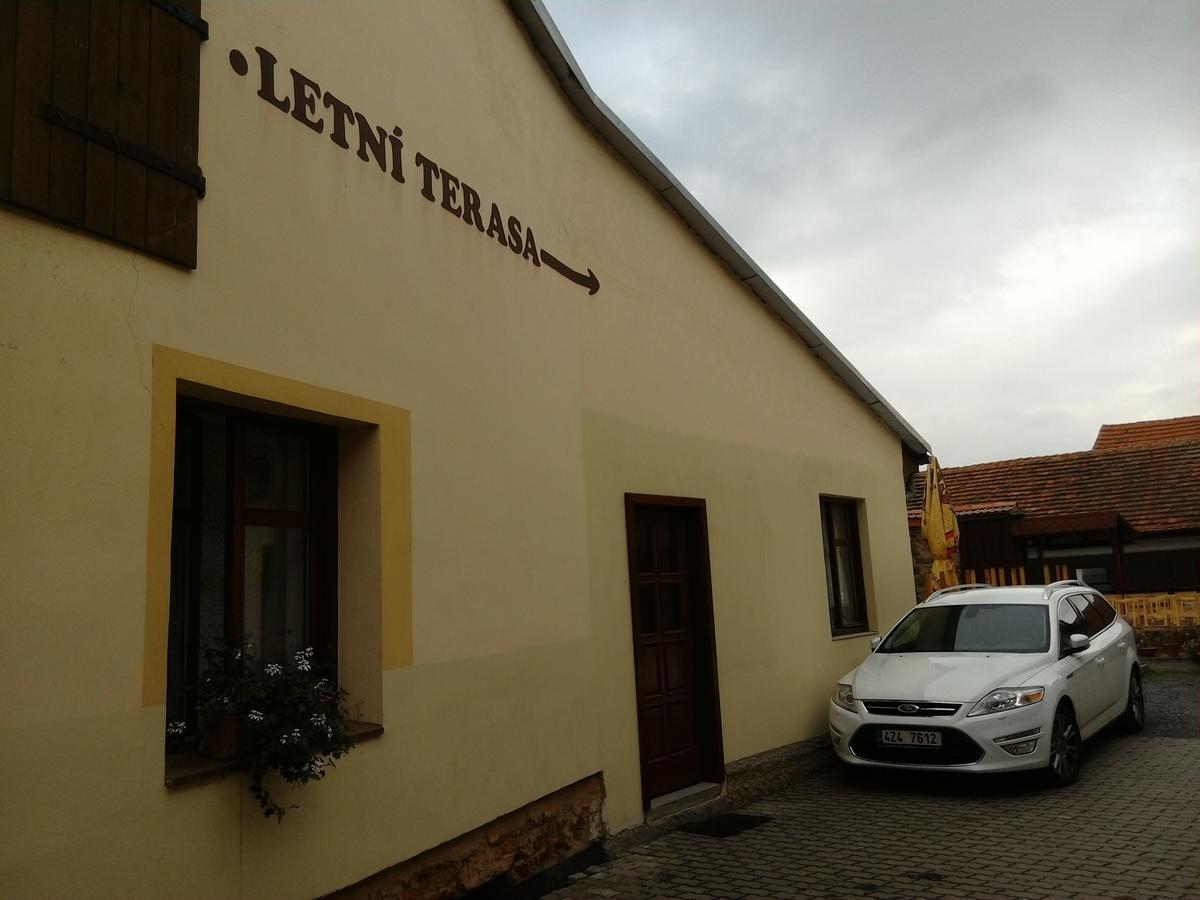Penzion Na Jizdarne Stary Plzenec Buitenkant foto