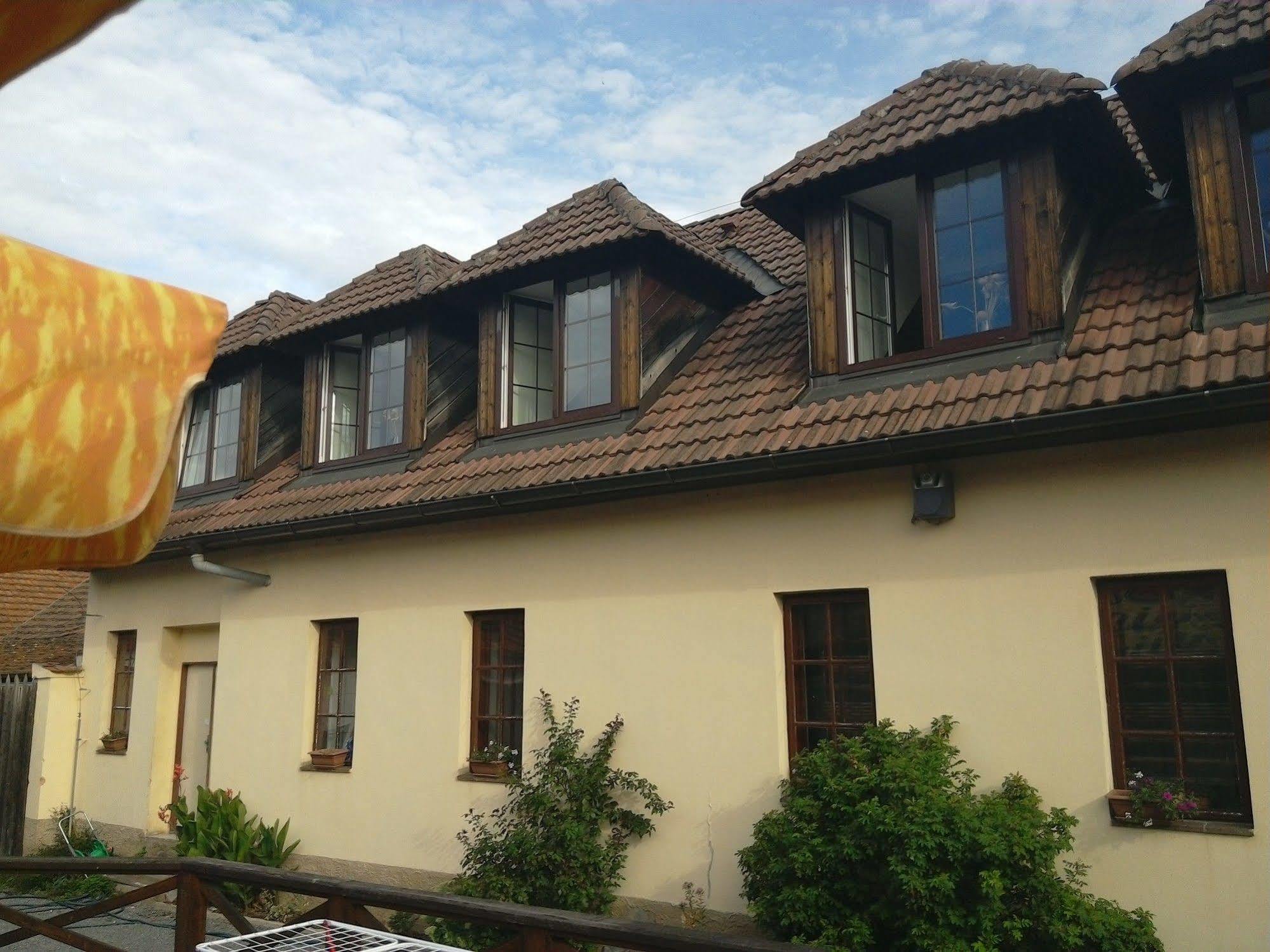Penzion Na Jizdarne Stary Plzenec Buitenkant foto